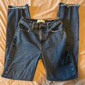 Abercrombie & Fitch The Vintage High Rise Straight Jeans with Frayed Hem size 24